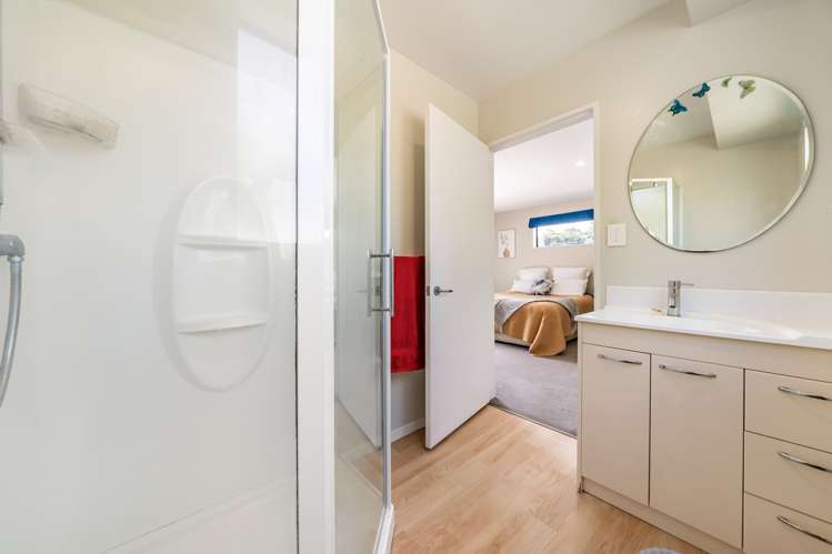 14 Tararua Close Aotea_20