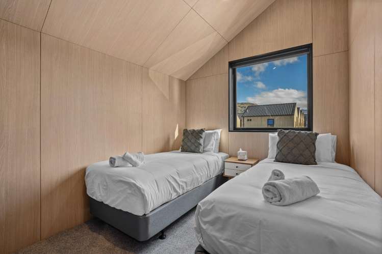 22/6 Hall Street Frankton_11