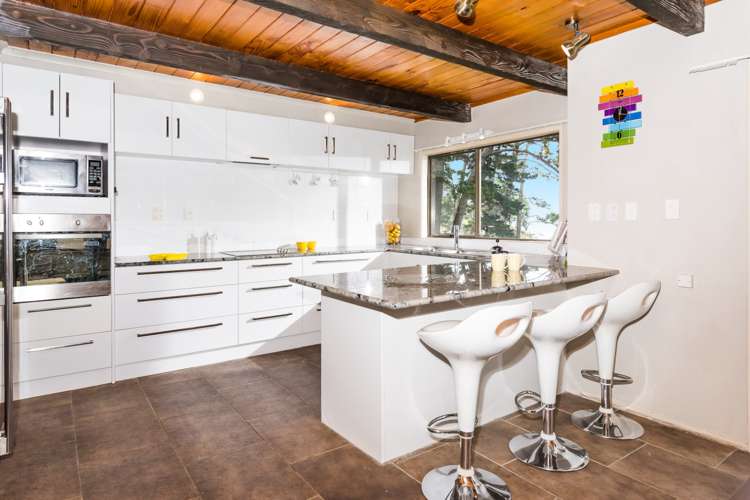 50 Rosecamp Road Beach Haven_11