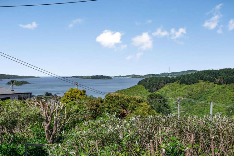 20 Titiro Moana Road Korokoro_13