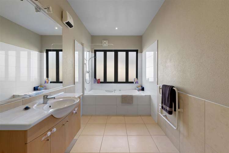 12 Orbell Drive Dalefield/Wakatipu Basin_16