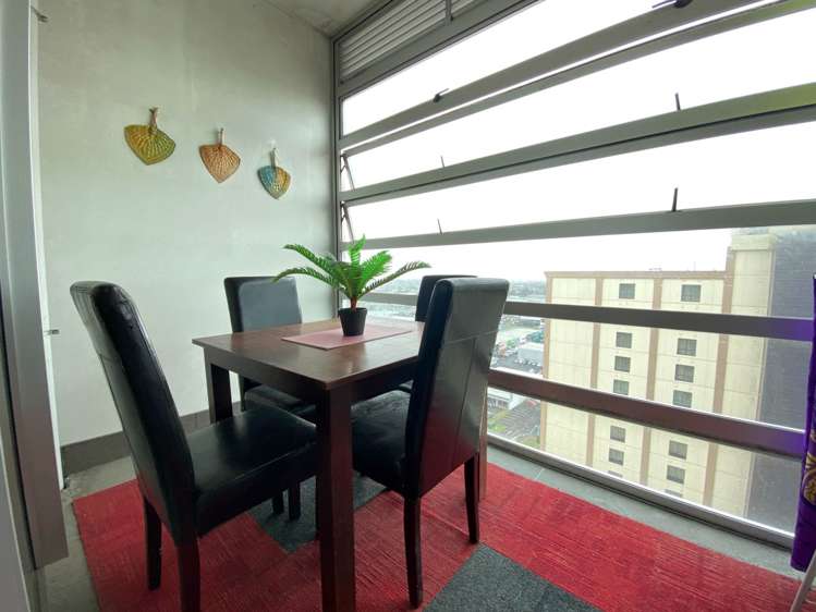 1302/17 Amersham Way Manukau_5