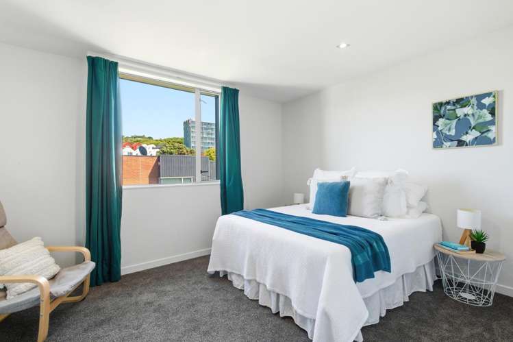 2/120 Rintoul Street Newtown_13