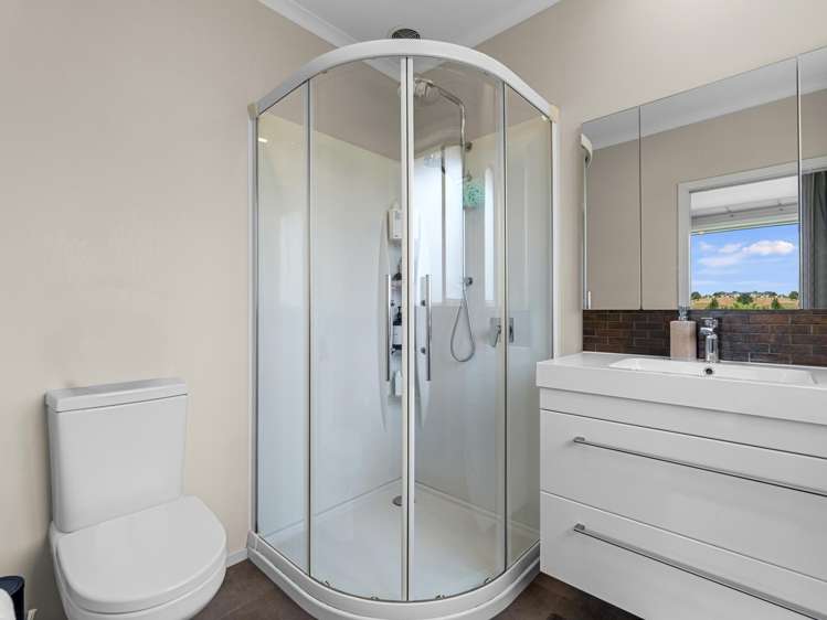 2/48 Lake Road Ohaupo_13