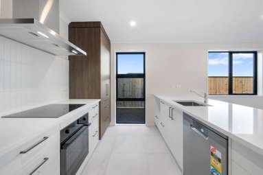 10B Cronshaw Road_2