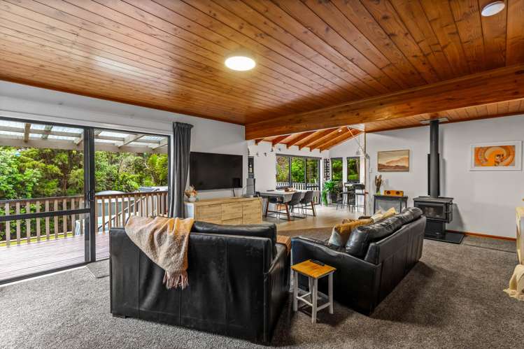 39 Turanga Road Henderson Valley_15