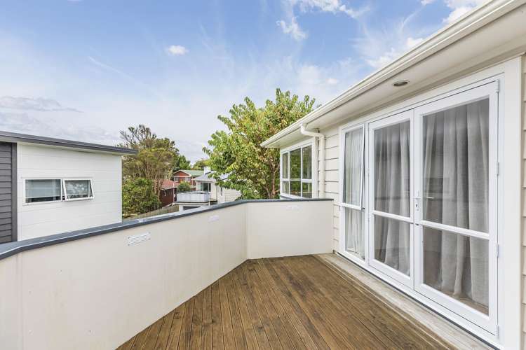 13 Kowhai Street Tawa_18