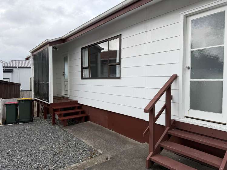 1-28 Widmore Drive Royal Heights_14