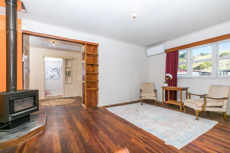 1215 Pouewe Street Kawhia_7