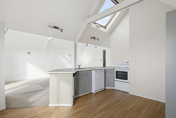 12 Ashton Fitchett Drive Brooklyn_8