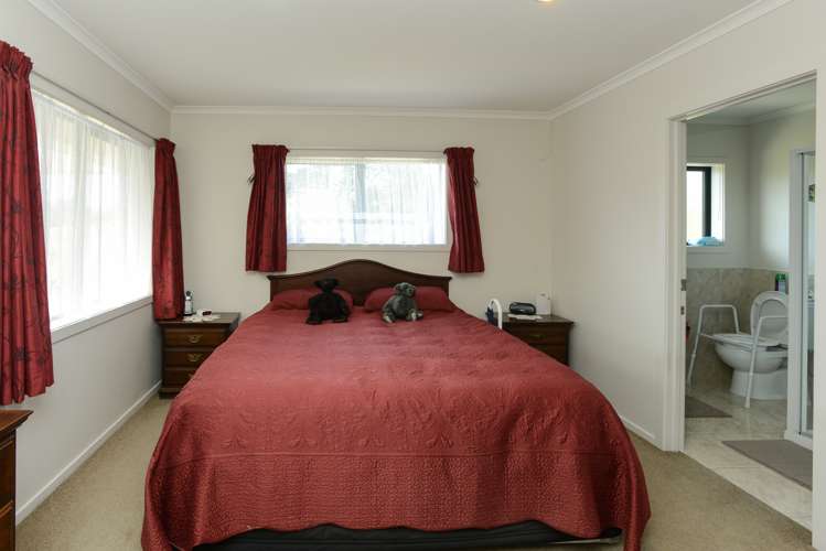 78d White Road Otane_8