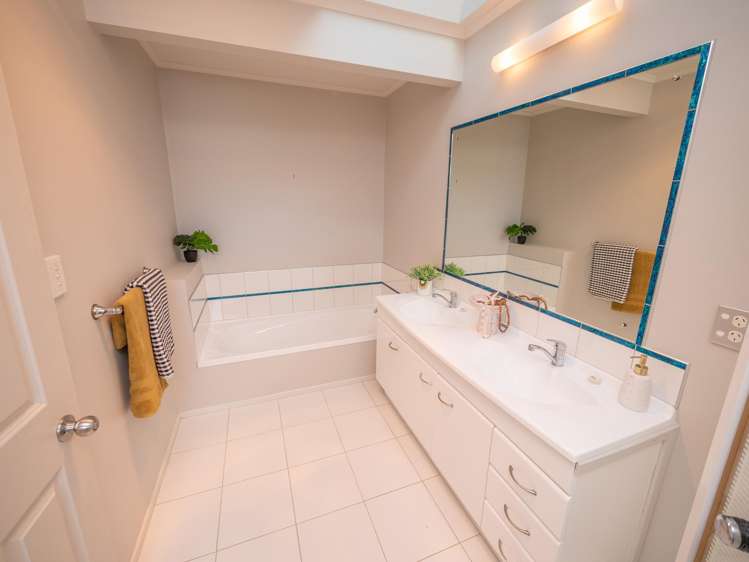 11 Christine Drive Coopers Beach_20