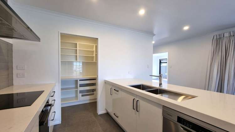 61 Stace Hopper Drive One Tree Point_6