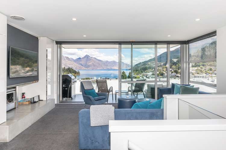 12/60 Hallenstein Street Queenstown_3
