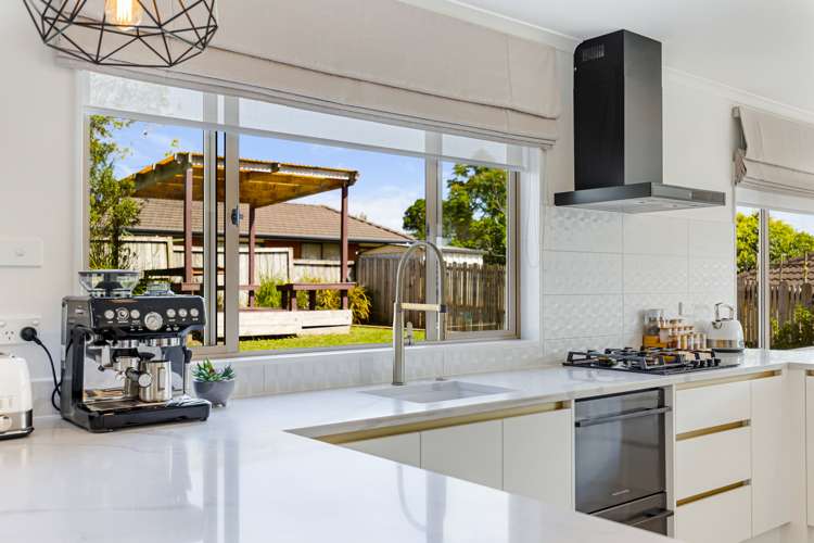 54 Black Teal Close Unsworth Heights_8