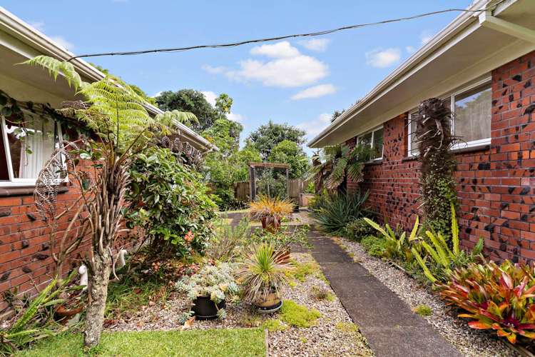 109a Glengarry Road Glen Eden_19