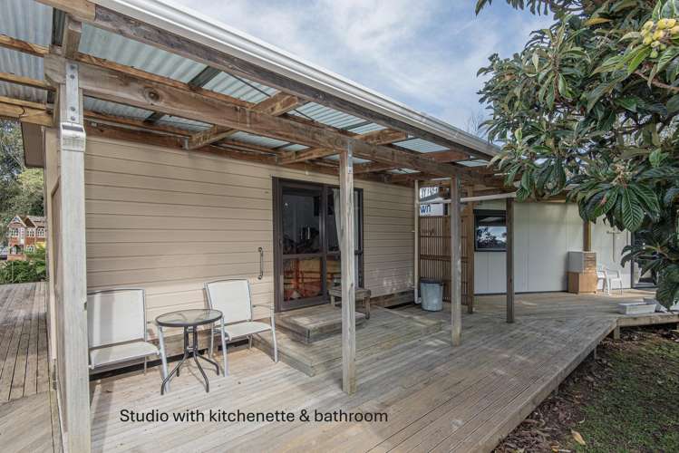 83 Alcoba Street Kamo_23