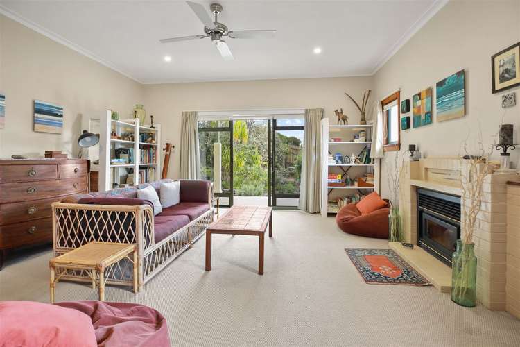 100 The Terrace Thames_11