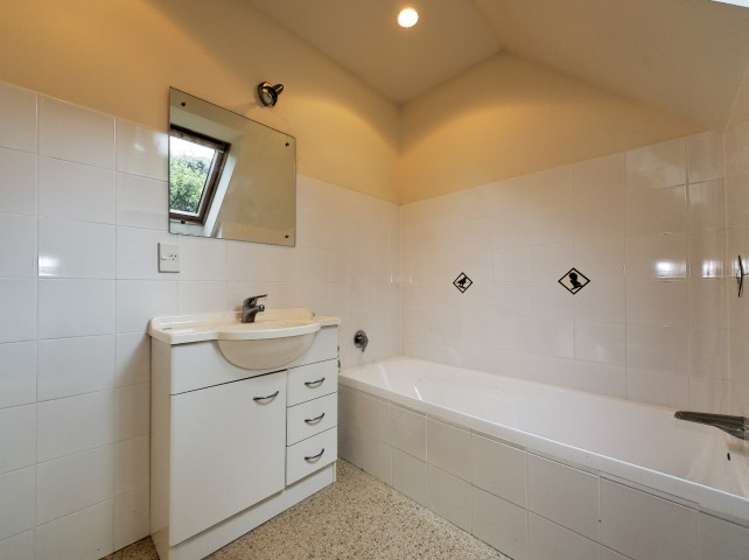 15 Kilgour Terrace Huia_12