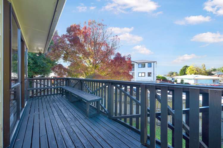 26 Garton Drive Massey_19