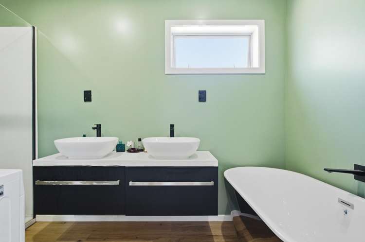 15 Einstein Street Outer Kaiti_11