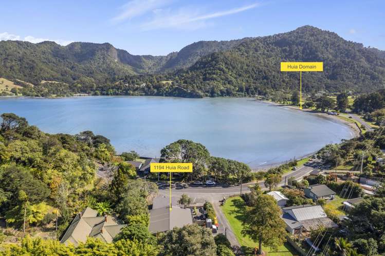 1194 Huia Road Huia_32