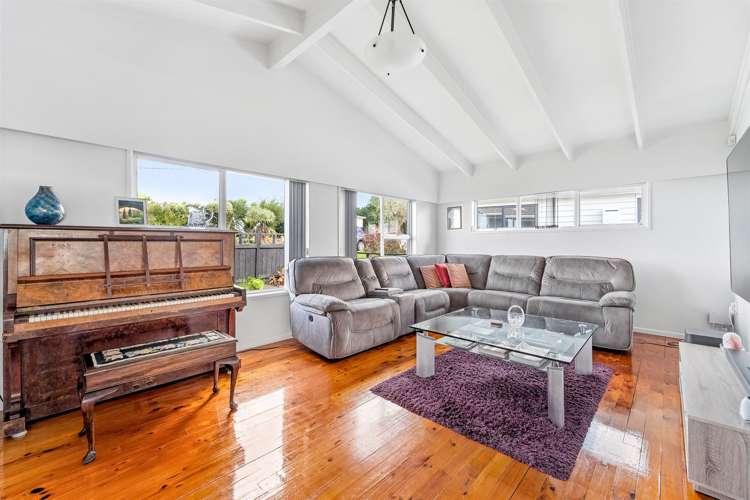 69 Wade River Road Stanmore Bay_13