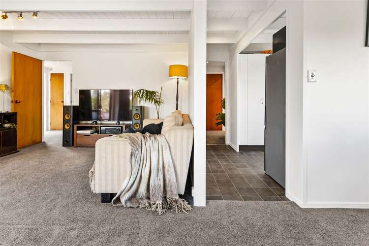 2/82 Verbena Road Birkdale_3