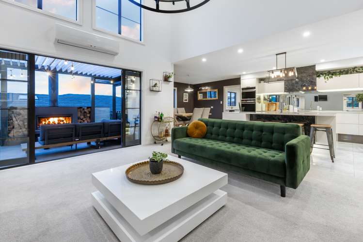 88 Queen Charlotte Drive Aotea_10