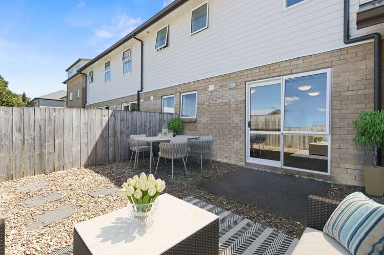 21 Chiefs Court Hamilton East_9