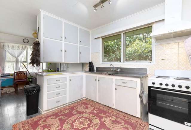 245 Robertson Road 2371_3
