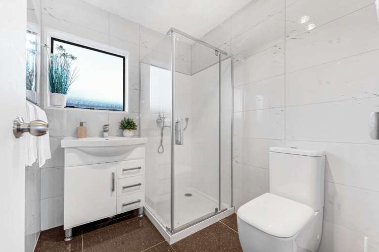 2/73 Russell Road Manurewa_12