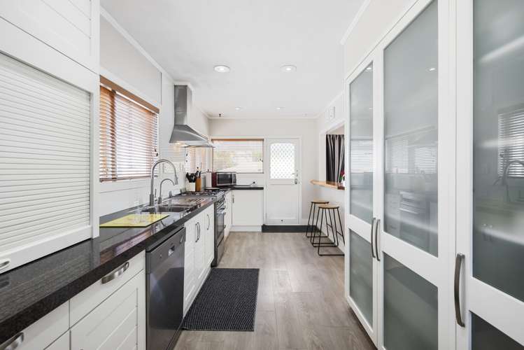 327 Hillsborough Road Hillsborough_8