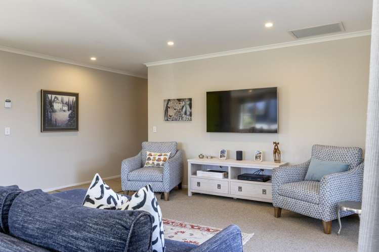 4 Tuhua Close Wharewaka_5