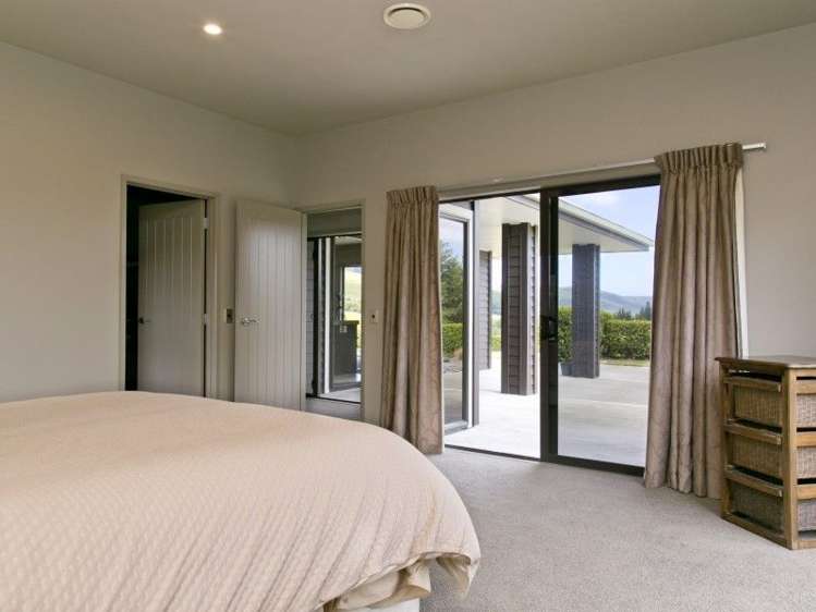 175 Hitiri Road Kinloch_15