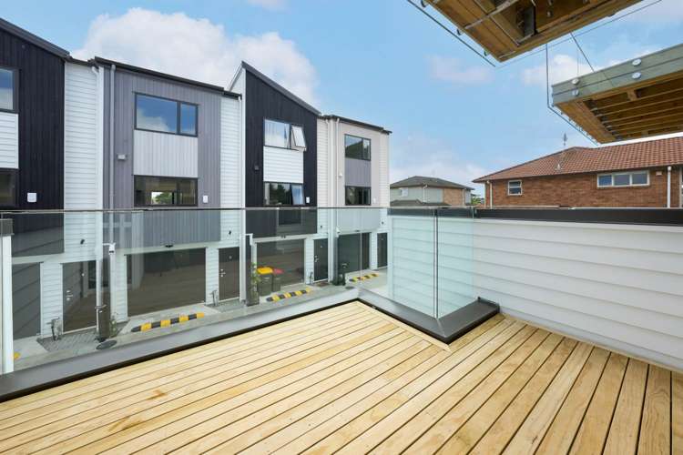 42-44 Waipuna Road Mt Wellington_15