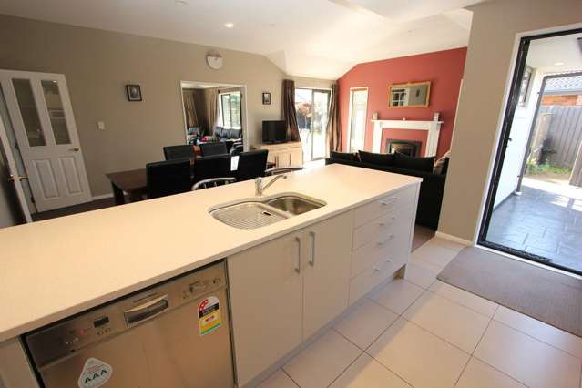 8 Warhol Place Rolleston_3