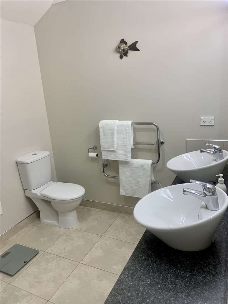 14 The Peninsula Huntington_19