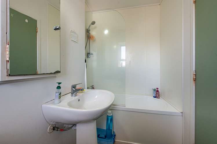 12/52 Russell Terrace Berhampore_5