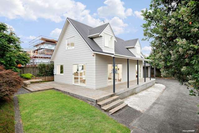 Perfect location close to Sylvia Park. Family Gem.