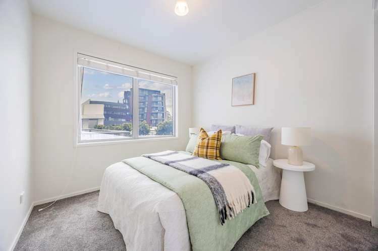 408/10 Flower Street Eden Terrace_9