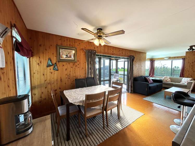 1251 East Coast Road Whakatiwai_8