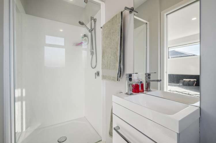 27 Hinekura Avenue Taupo_9