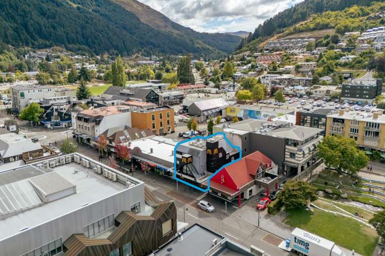 29 Camp Street Queenstown_5