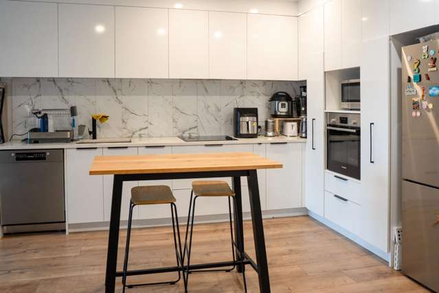 1A/104 KINGS ROAD Mount Roskill_2