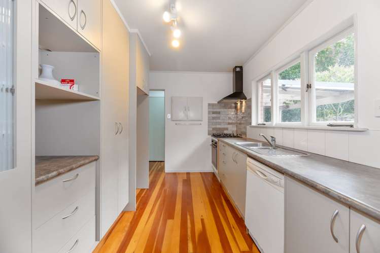42 West Lynn Road Titirangi_9