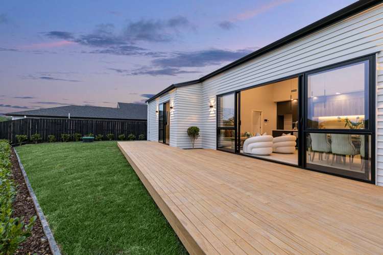 88 Waiwai Drive Wainui_3