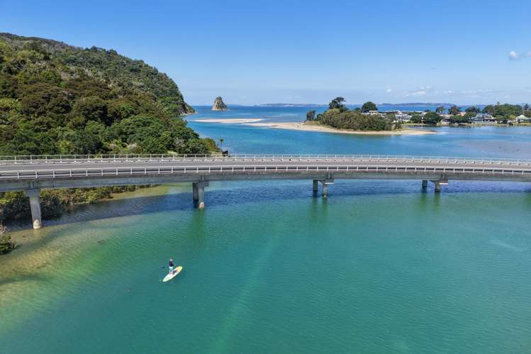 91 Weranui Road Waiwera_40