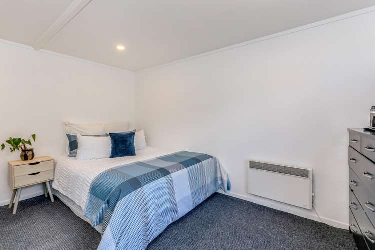15 Dunsandel Grove Silverstream_16
