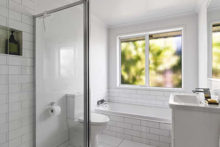 72 Hamilton Drive Wainui_16